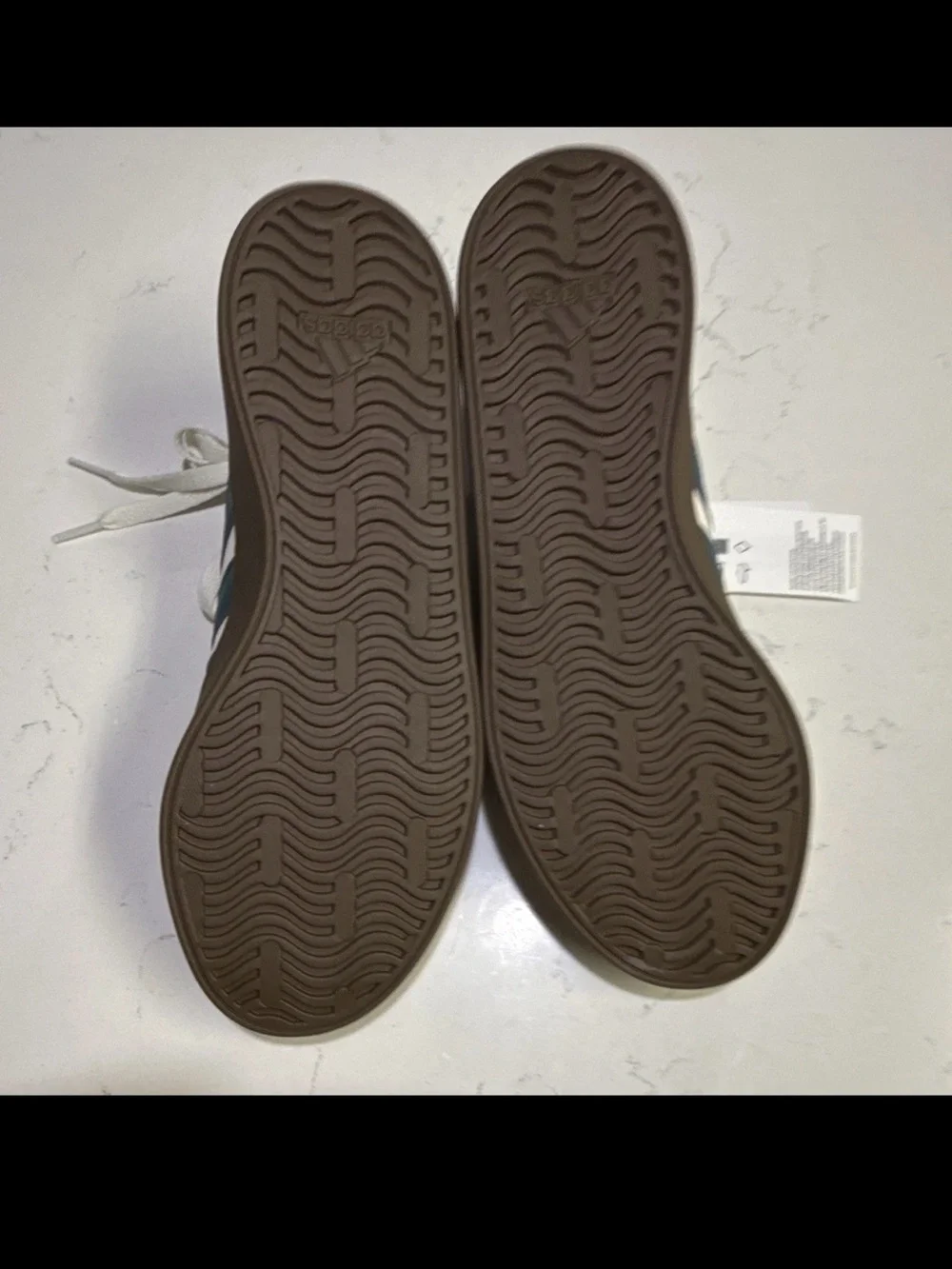 Adidas VL Court 3.0 Low White Black Gum US Men 7.5 Women 8.5 JR8635